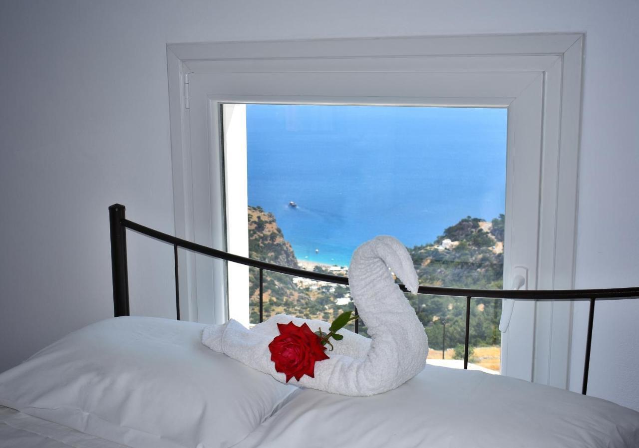 Mountain & Sea Villa Kyra Panagia Eksteriør billede